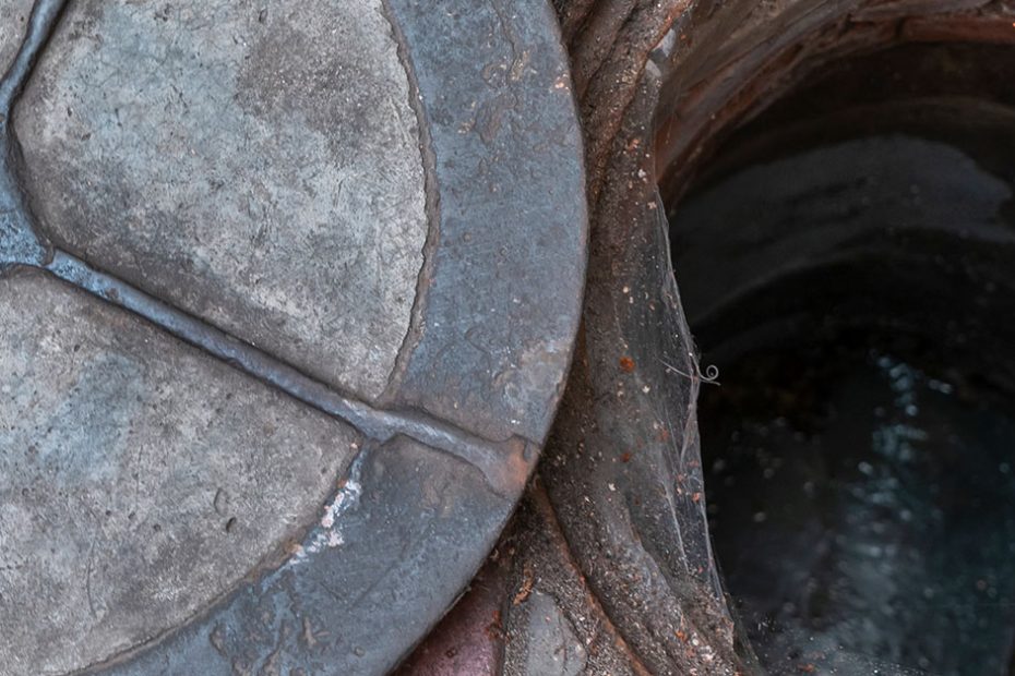 sewer hatch and interior looking down